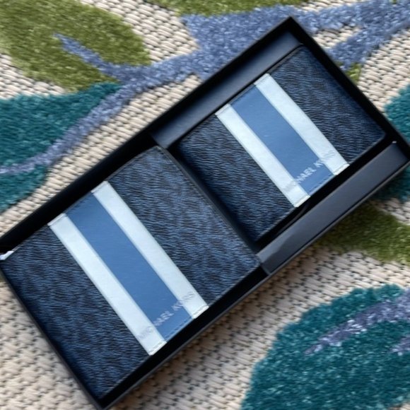 Michael Kors Men`s Gifting Bifold 3 in 1 Wallet Box Set Admiral Multi - Picture 10 of 14